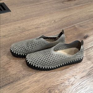 Women’s Gray Slip-On Shoes